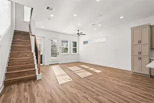1912 Schweikhardt St St, Houston, TX 77020 - Photo 16