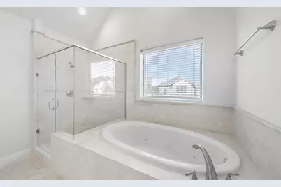 2426 Bevis Street, Houston, TX 77008 - Photo 4