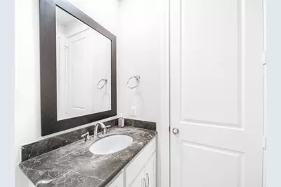 2426 Bevis Street, Houston, TX 77008 - Photo 8