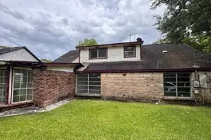 6626 Roberson St, Houston, TX 77085 - Photo 2