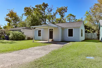 218 3rd Street, Brazoria, TX 77422 - Photo 2