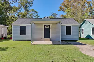 218 3 Rd St, Brazoria, TX 77422 - Photo 1