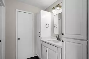 6541 S Briar Bayou Dr, Houston, TX 77072 - Photo 18