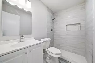 7530 Millbrae Ln, Houston, TX 77041 - Photo 14