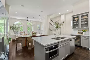 908 Thompson St, Houston, TX 77007 - Photo 4