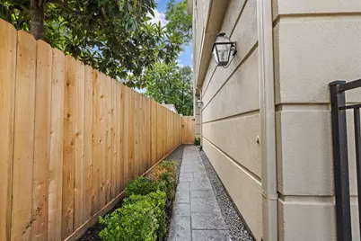 908 Thompson Street, Houston, TX 77007 - Photo 32
