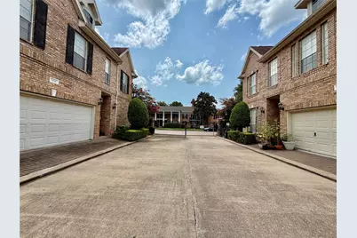 2806 Briarhurst Park, Houston, TX 77057 - Photo 26