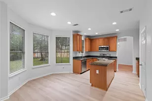 22 Almond Branch Pl, The Woodlands, TX 77382 - Photo 16