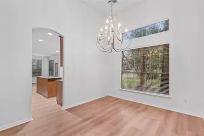 22 Almond Branch Place, The Woodlands, TX 77382 - Photo 12