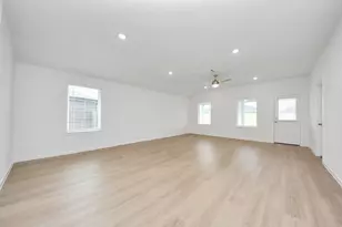 7723 Smooth Vly Ct, Rosharon, TX 77583 - Photo 18