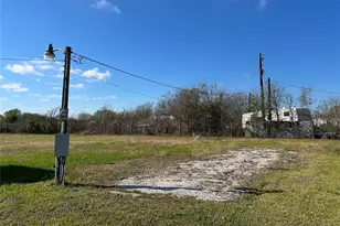 4906 County Rd 469, Brazoria, TX 77422 - Photo 1