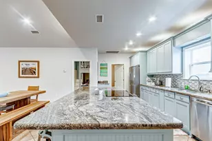 3093 Greg St, Crystal Beach, TX 77650 - Photo 26