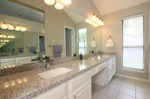 12639 Ashford Hills Dr, Houston, TX 77077 - Photo 8