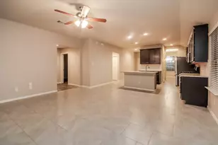 407 Ashley Falls Ln, Rosharon, TX 77583 - Photo 4