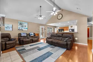 2116 Indian Blanket Dr, League City, TX 77573 - Photo 8