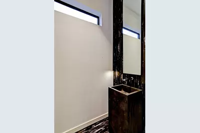 815 W 24th Street #A, Houston, TX 77008 - Photo 16
