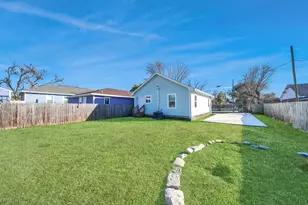 3703 Lila St, Houston, TX 77026 - Photo 40