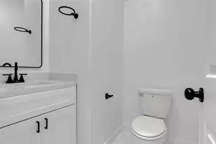 8102 Crestview Unit A/B Dr, Houston, TX 77028 - Photo 22