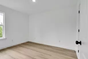 8102 Crestview Unit A/B Dr, Houston, TX 77028 - Photo 26