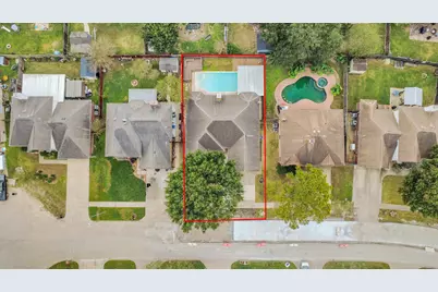 8802 Kensington Court, La Porte, TX 77571 - Photo 2