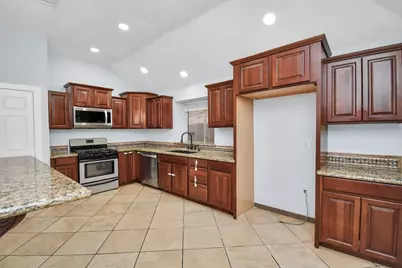 8802 Kensington Court, La Porte, TX 77571 - Photo 30