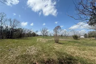 1914 1st St, Liverpool, TX 77577 - Photo 4