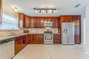 3419 Norris Dr, Houston, TX 77025 - Photo 6