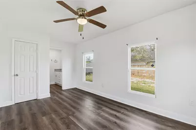 122 E James Street, Baytown, TX 77520 - Photo 22