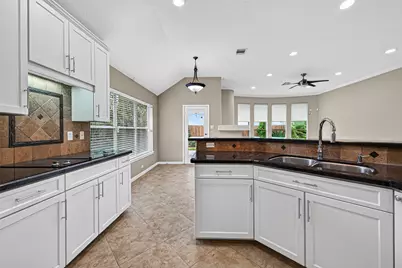 1103 Parkhaven Lane, Houston, TX 77077 - Photo 20