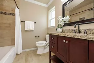 2815 Manila Ln, Houston, TX 77043 - Photo 30