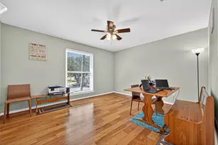 10324 Briar Forest Dr, Houston, TX 77042 - Photo 14