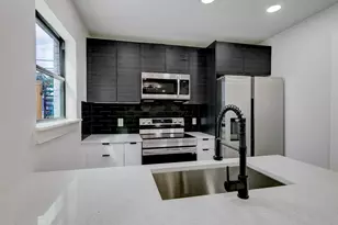 2403 Cleburne St, Houston, TX 77004 - Photo 10