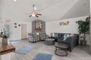 3318 S Greenpark Dr, Houston, TX 77082 - Photo 2