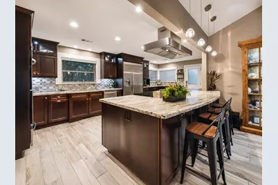 5 Tree Frog Drive, Houston, TX 77074 - Photo 4