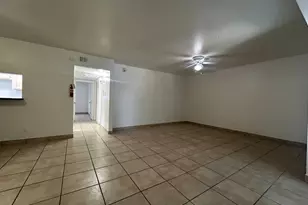 1010 S Wayside Dr, Houston, TX 77023 - Photo 22