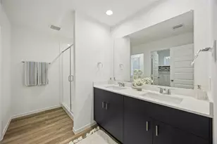 7612 Inwood Grv Ln, Houston, TX 77088 - Photo 24