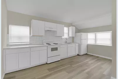 511 William Avenue, Baytown, TX 77520 - Photo 2