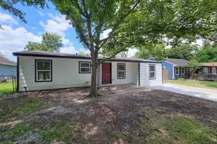2810 Forest Oaks Blvd, Houston, TX 77017 - Photo 2