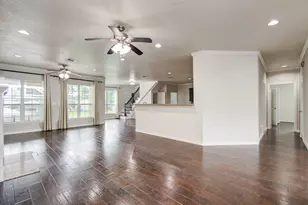 10202 Brighton Ln Ln, Houston, TX 77031 - Photo 8