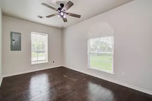 10202 Brighton Ln Ln, Houston, TX 77031 - Photo 14