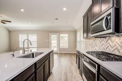2212 Gadwall Court, Conroe, TX 77384 - Photo 10