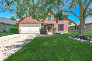 2032 Creek Shore Ln, Pearland, TX 77581 - Photo 2