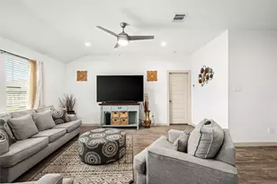 8110 Milam Ln, Rosharon, TX 77583 - Photo 12