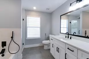 3819 W Traditions Ct, Houston, TX 77082 - Photo 24