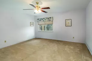 5615 Green Springs Dr, Houston, TX 77066 - Photo 18