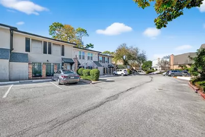 1811 Stoney Brook Drive #91, Houston, TX 77063 - Photo 32