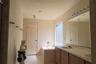 13519 Elder Bridge Dr, Sugar Land, TX 77498 - Photo 12