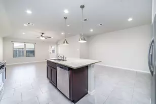 8307 Oakleaf Meadow Ct, Rosharon, TX 77583 - Photo 14
