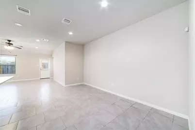 8307 Oakleaf Meadow Court, Rosharon, TX 77583 - Photo 8