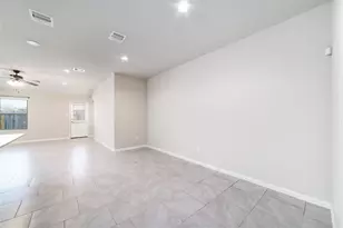 8307 Oakleaf Meadow Ct, Rosharon, TX 77583 - Photo 8